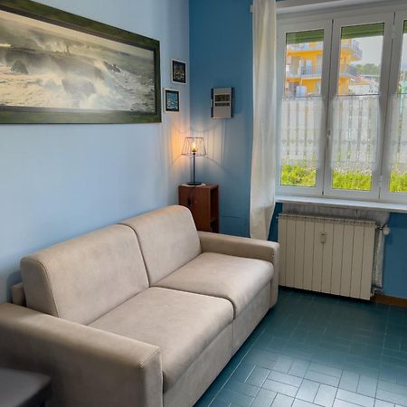 Appartamento Casa Carlotta San Bartolomeo Al Mare Esterno foto